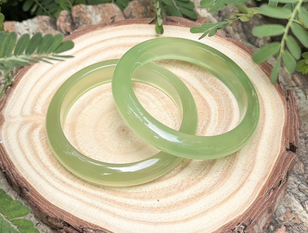 Giải Mã 5 Hiểu Lầm Thường Gặp Để Chọn Vòng Bạch Nguyệt Quang Chuẩn