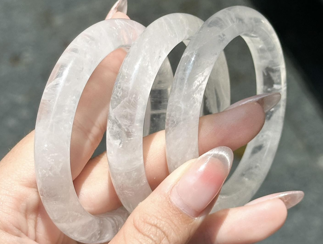 Bí Quyết Chọn Màu Vòng Thạch Anh Theo Mệnh Ngũ Hành