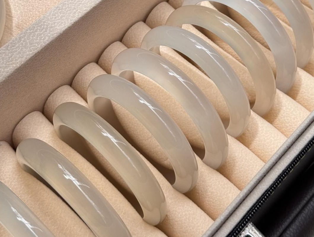 Bạch Nguyệt Quang có phải là viên đá niềm vui?