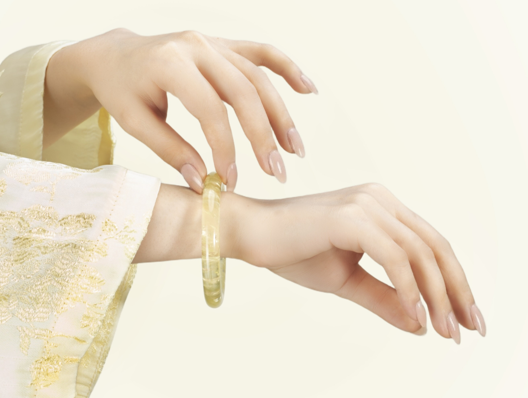 Cẩm Nang Sở Hữu Trang Sức Phong Thủy: Giải Mã 5 Thắc Mắc Thường Gặp Tại Sunny Gems