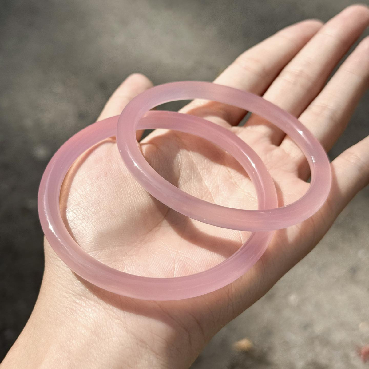 Vòng Đá Bạch Nguyệt Quang 6mm Hồng