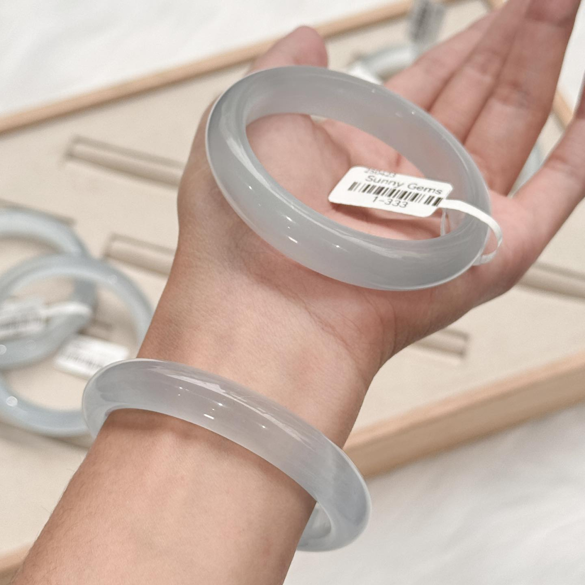 Vòng Đá Mắt Mèo 11mm Trắng Xám