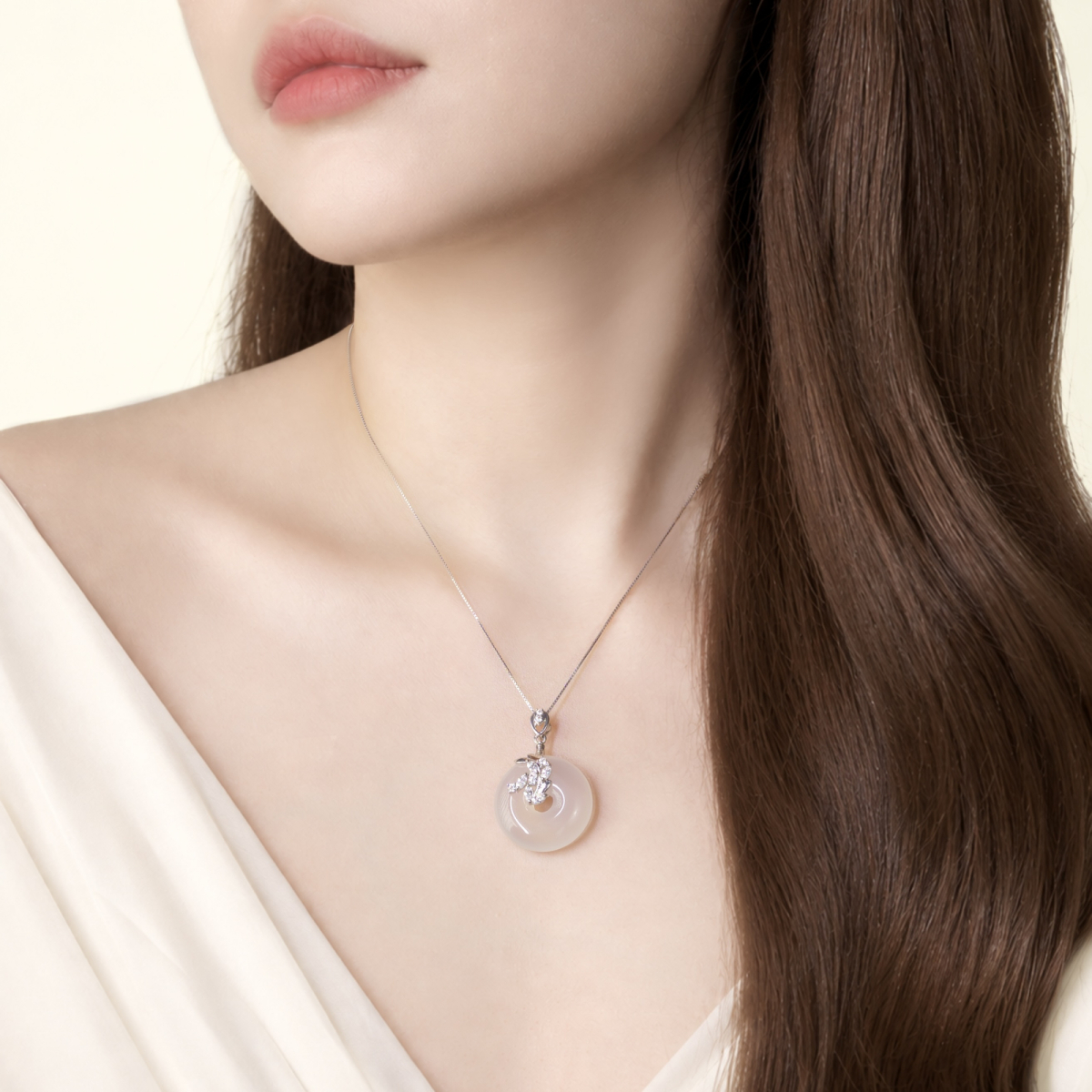  Floral Moon - Dây Chuyền Bạc Đính Đá Chalcedony Trắng