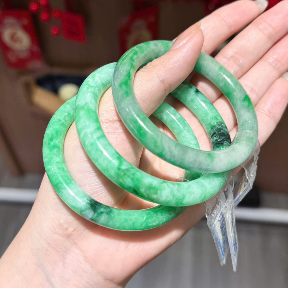 Vòng Ngọc Cẩm Thạch Type B - Xanh Cay