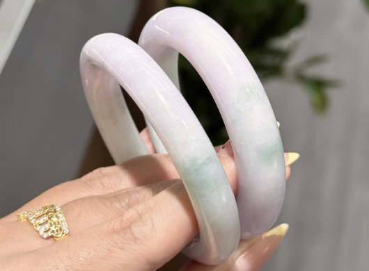 Cẩm Thạch Xuân Tài: Đón Đầu Vận May Với Tuyệt Phẩm Ngọc Quý Mới Về Tại Sunny Gems