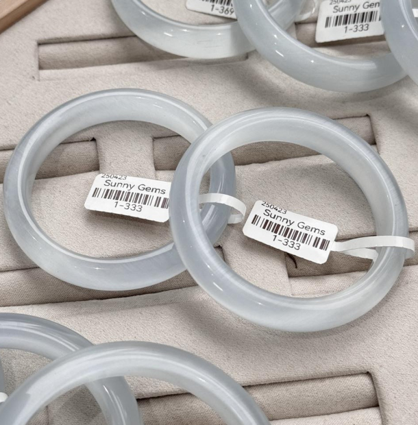 Vòng Đá Mắt Mèo 11mm Trắng Xám