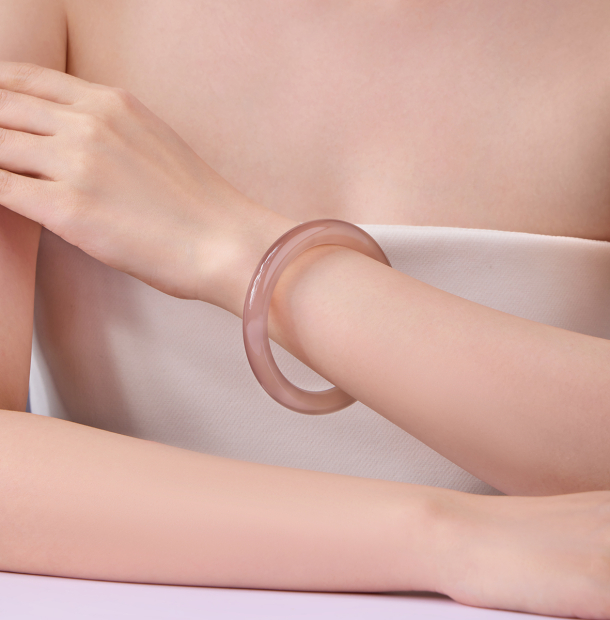 Vòng đá Bạch Nguyệt Quang VIP Nâu