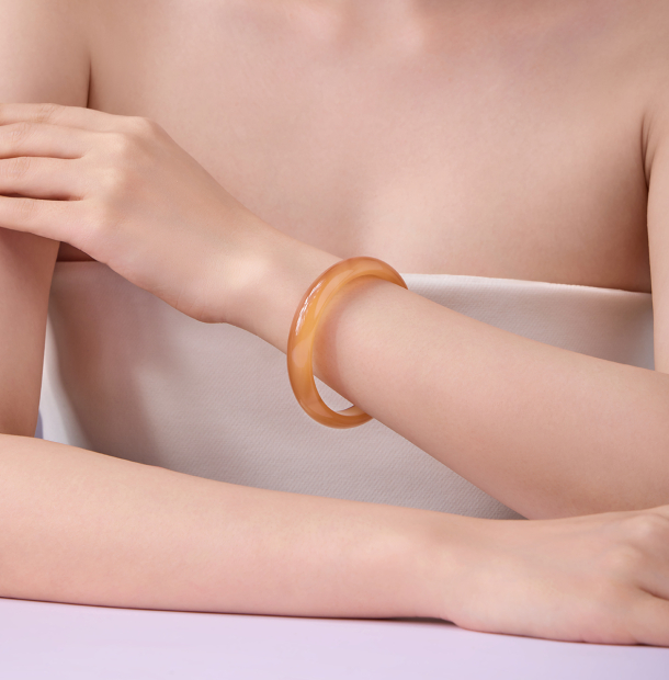 Vòng Đá Bạch Nguyệt Quang 11mm Cam Vòng Đá Bạch Nguyệt Quang 11mm Cam