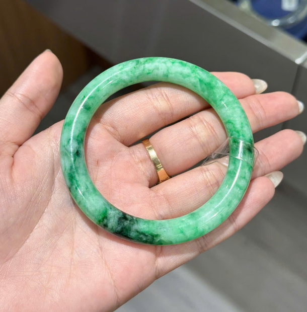 Vòng Ngọc Cẩm Thạch Type B - Xanh Cay